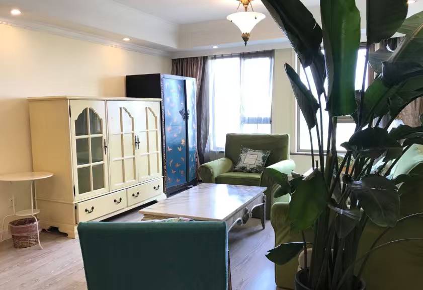 hello,need someone to help me find rental apartment