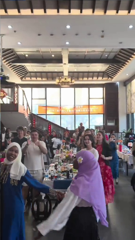 International Talents Perform at 2026 Sanya Chinese New Year Cultural Exchange Event