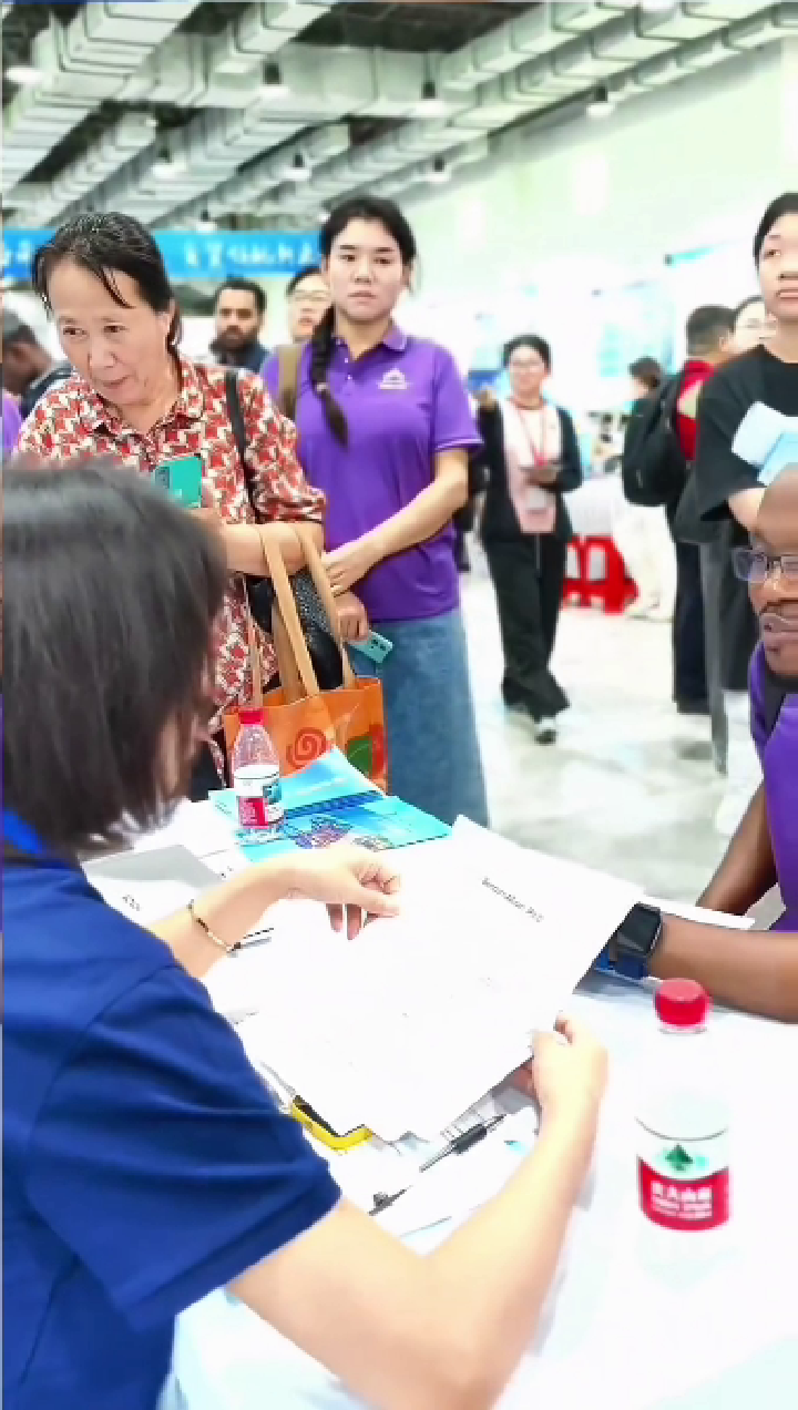  Supporting Foreign Talents to Attend Job Fairs for Employment