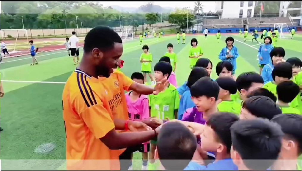 足球支教