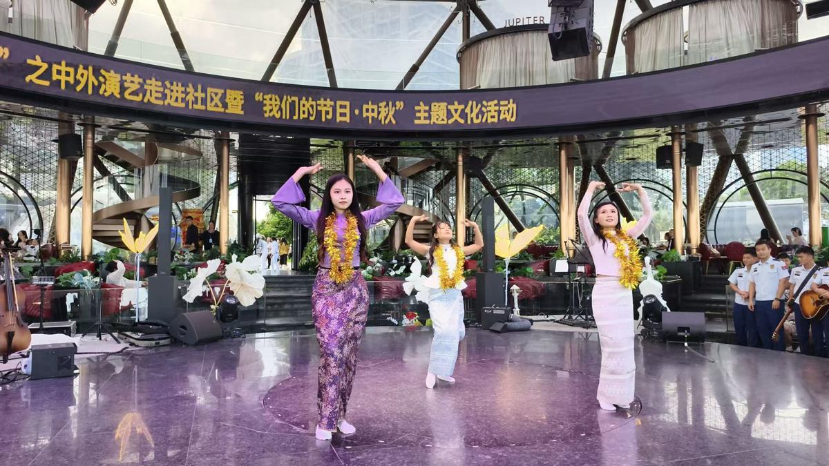 Hainan shares Chinese culture through cross-cultural Mid-Autumn Festival events